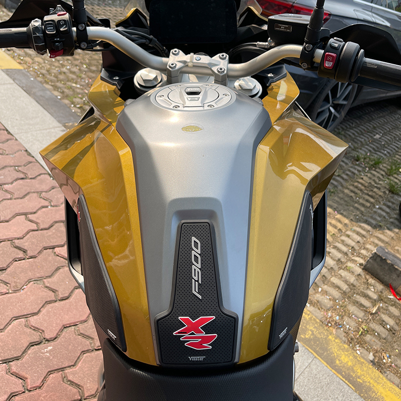 适用于BMW宝马F900R油箱贴F900XR油箱侧贴改装摩托车防滑贴新款