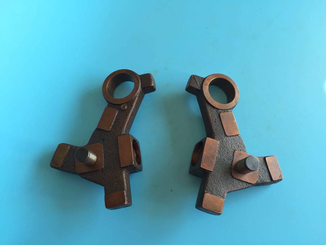 海德堡印刷机配件 CD74 tXL75墨辊摆动架 墨辊支架 墨辊架子 单价