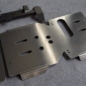 AT护板霸道 LC150底盘护板A普拉多下护板8MM铝镁合金地盘护板