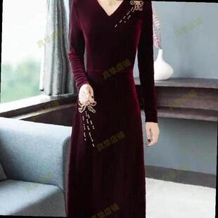 金丝绒连衣裙女长袖V领刺绣气质显瘦中长款妈妈装中长款裙子大码