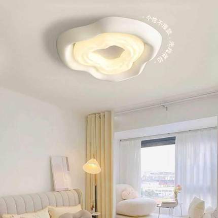 卧室吸顶灯轻奢创意极简家用餐厅灯新款2025现代简约中山LED灯具