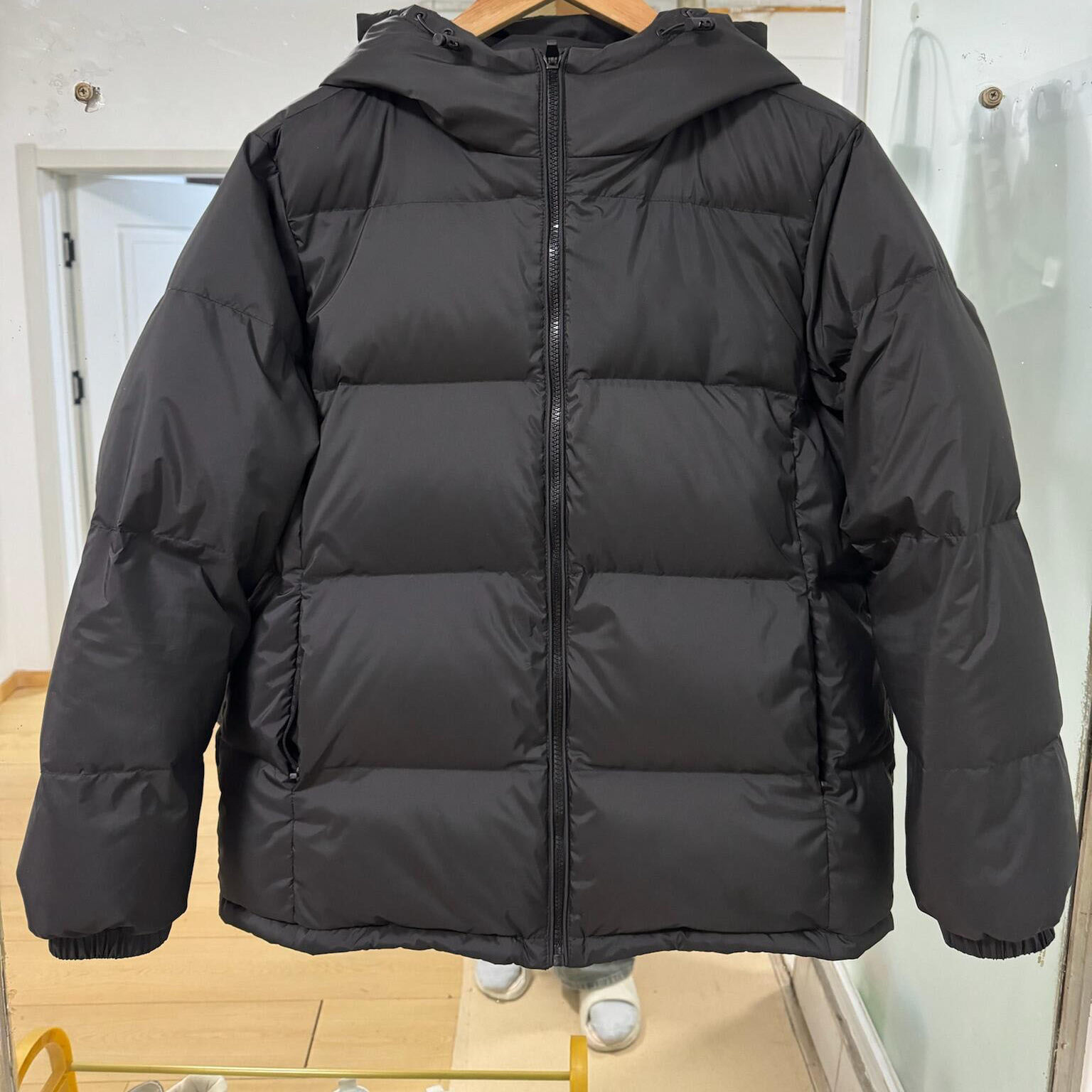 白鸭绒连帽羽绒服情侣外套男女款