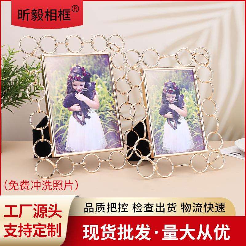 浅金色铁艺相框摆台,轻奢金属相框摆台