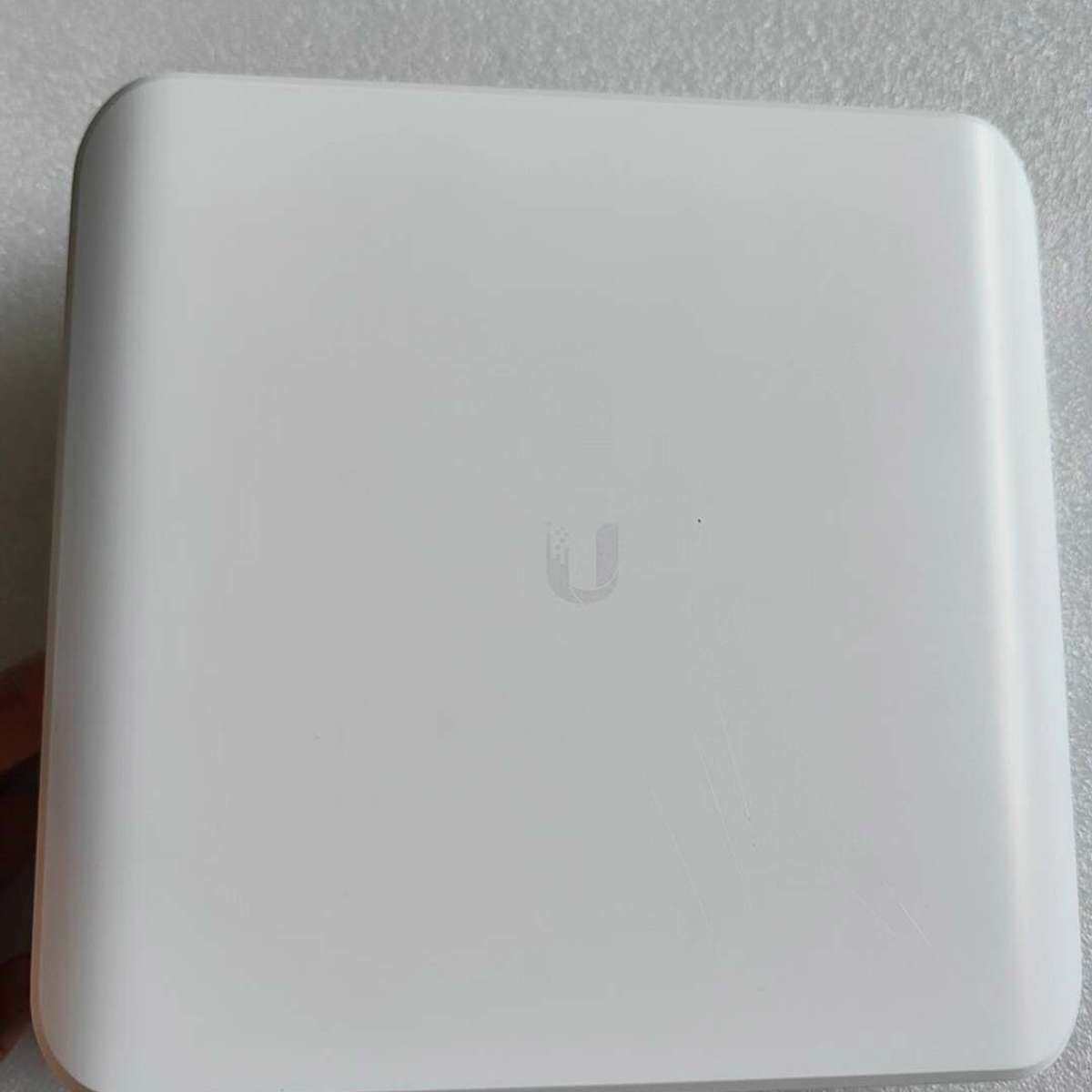 UBNT优倍快USW-Lite-16-POE 16口千兆交换议价