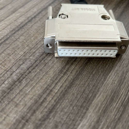 25芯控制插头15芯线缆，金属外壳，镀金插针，功能完好。线议价