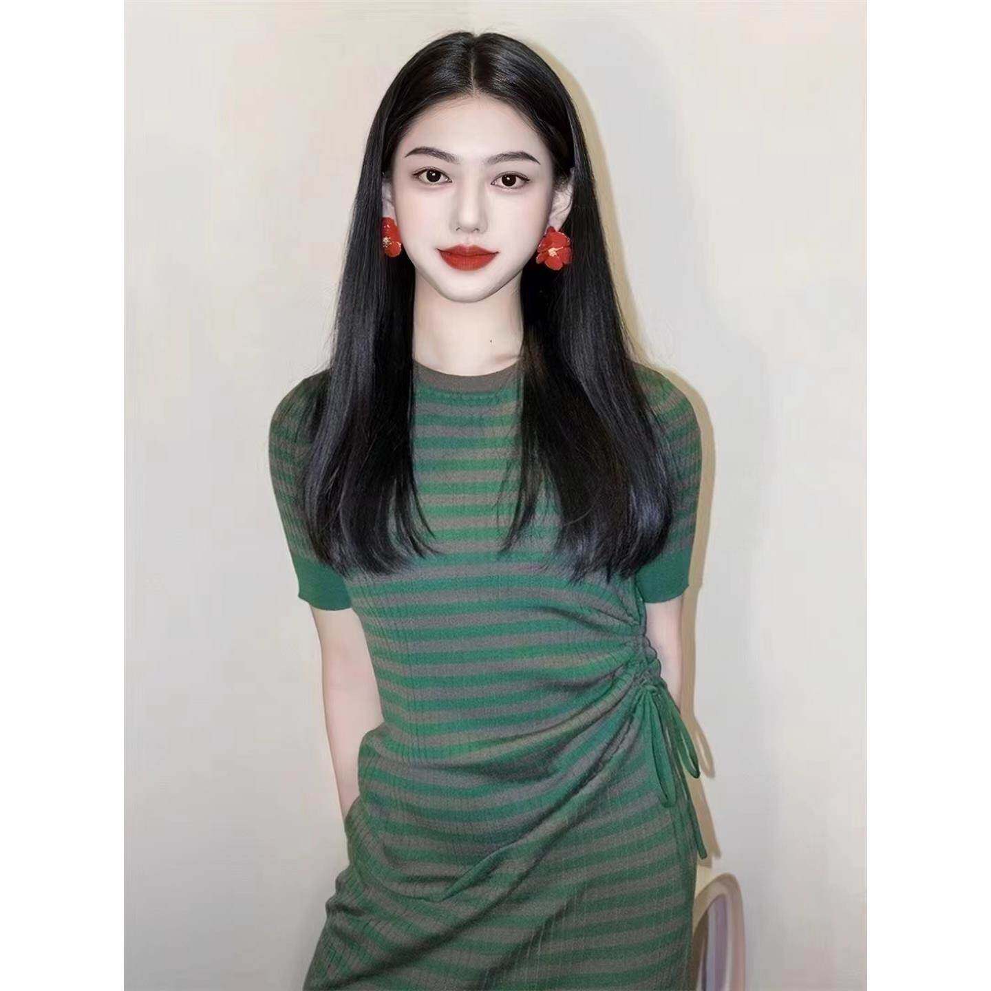 欧洲站法式气质绝美长款修身显瘦高级感包臀条纹针织连衣裙女夏季
