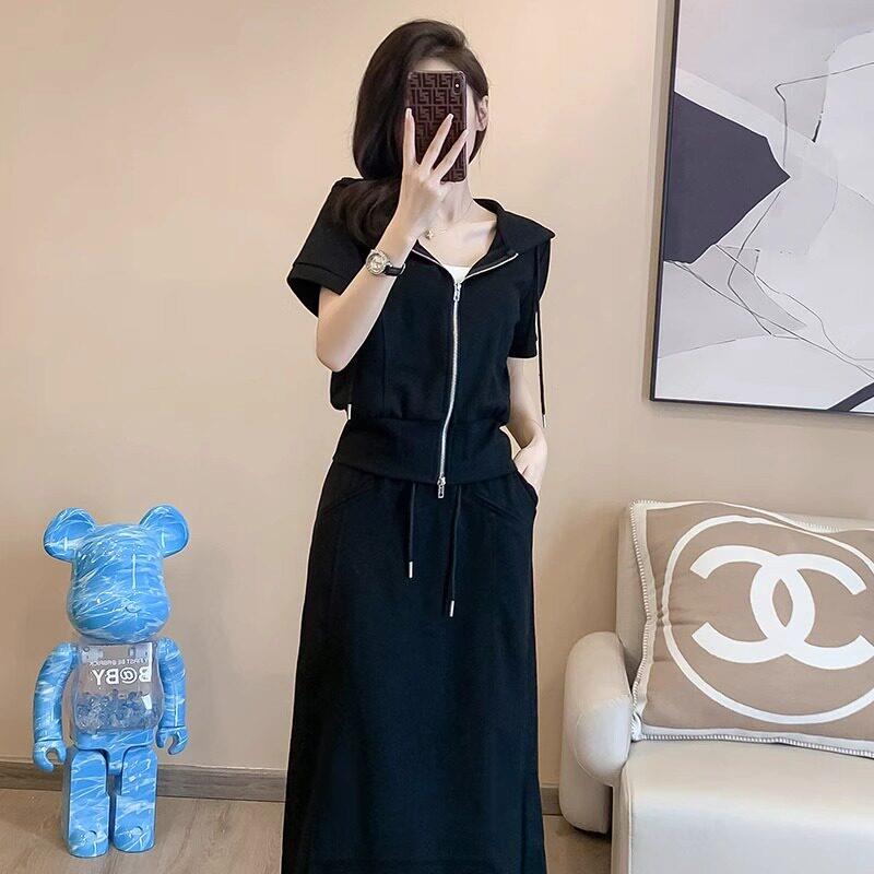欧洲站休闲运动套装女2026年夏新款时尚减龄连帽短袖半身裙两件套