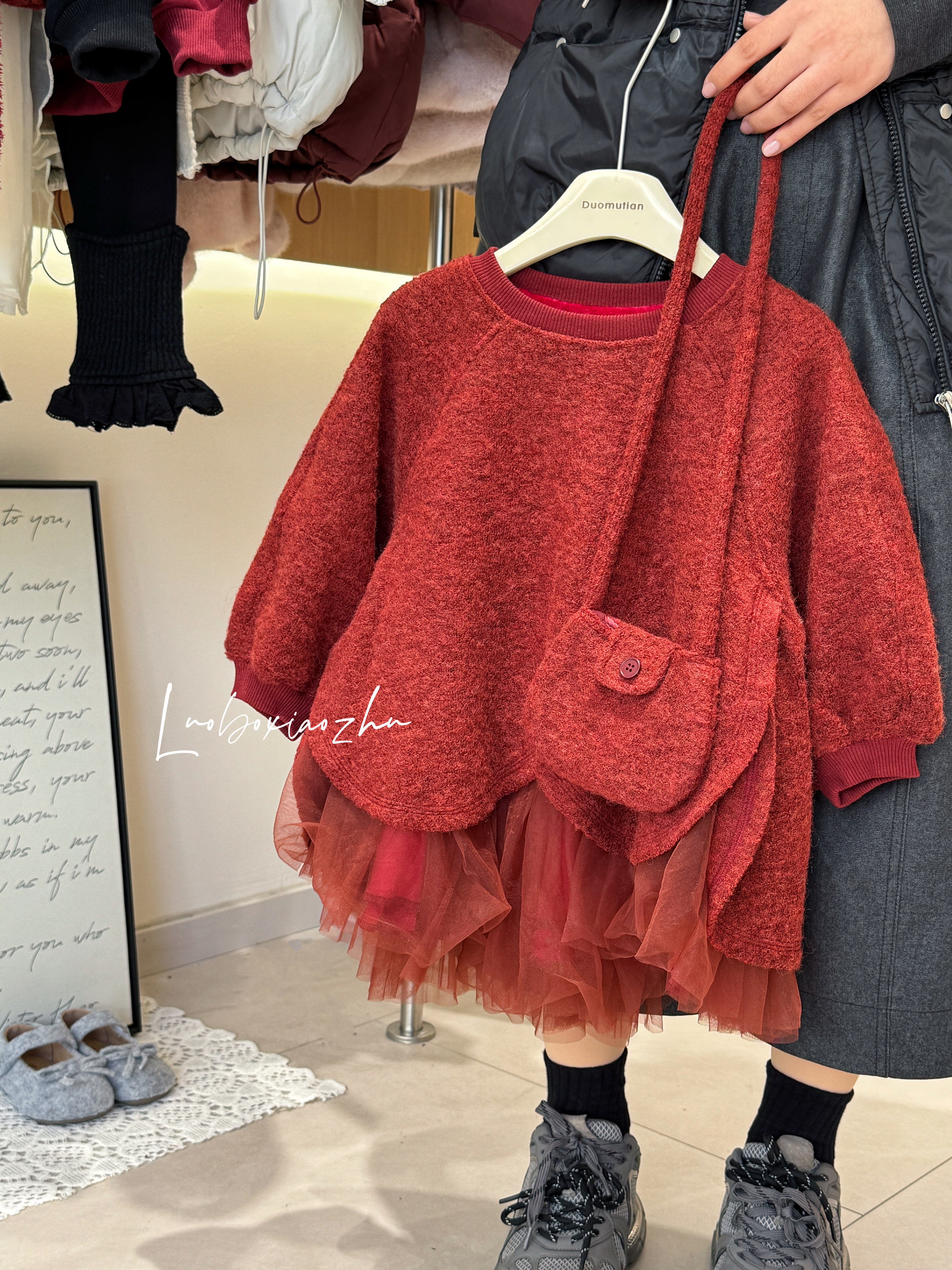 2025秋冬新款儿童韩版女童羊毛双层加绒加厚连衣裙网纱裙背包套装