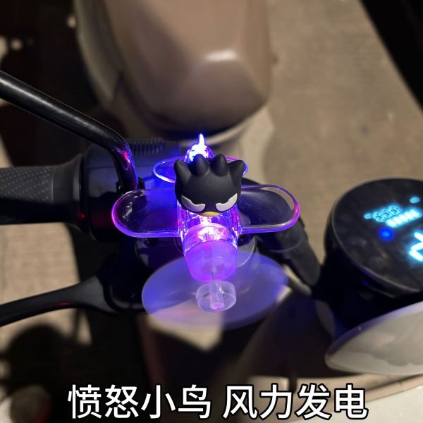 风电动车摩托车小飞机风力力发光能装饰摆件发光车载摆件LED灯风