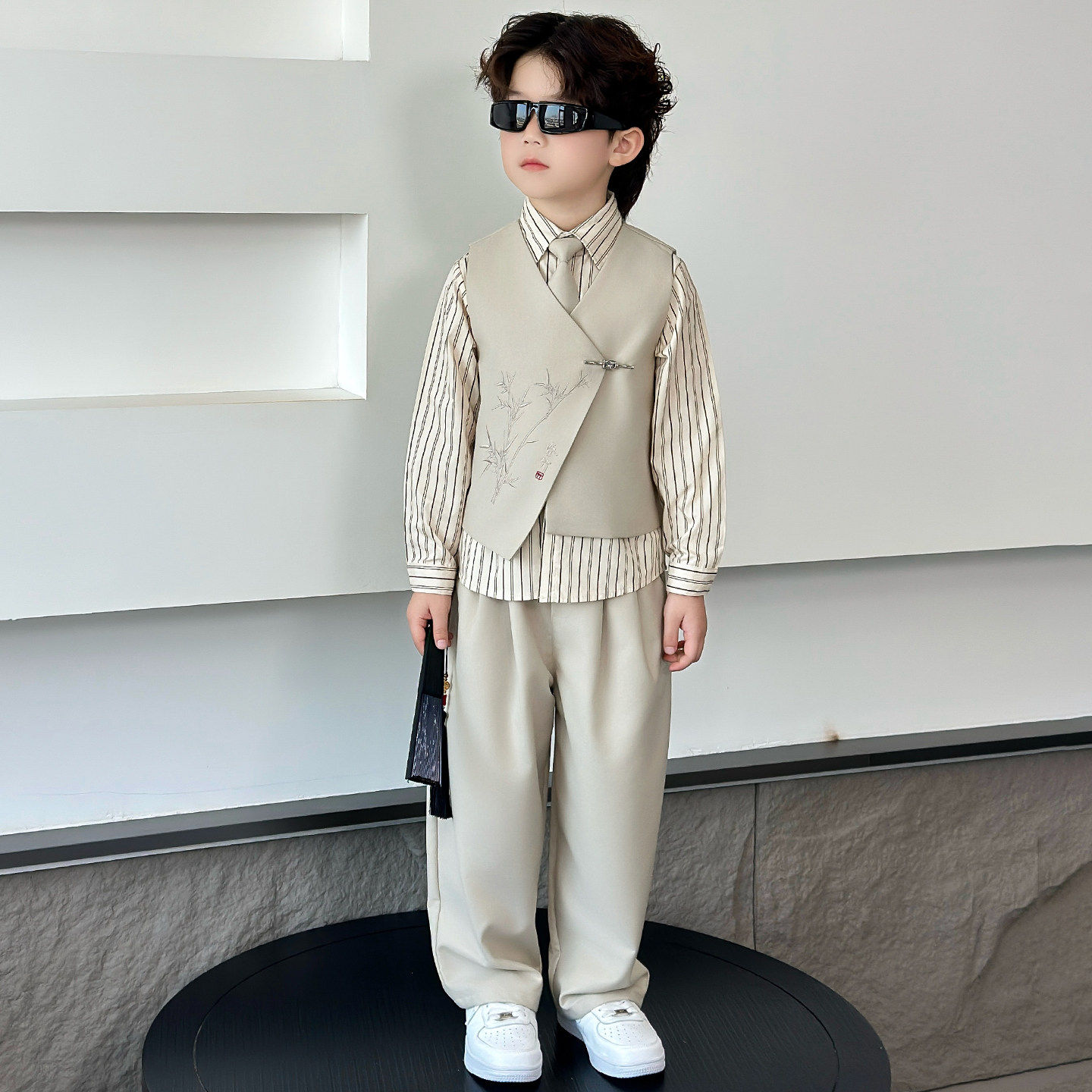 男童西装套装国风高级感儿童主持人服装2026春秋男孩中式演出服装