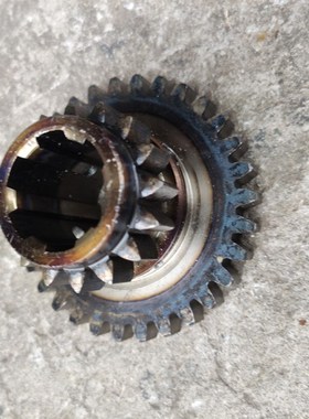 沈阳中捷Z3080*25/Z306u3摇臂钻床61336双联齿轮Z16/31/M3/L54