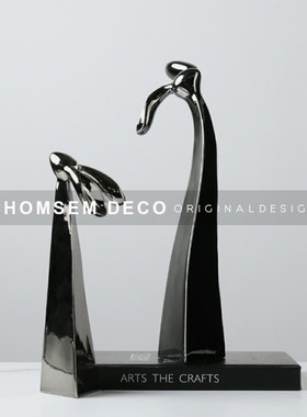 现代轻奢b家居艺术垂耳兔卡通摆件样板间儿童房装饰玄关电视柜摆