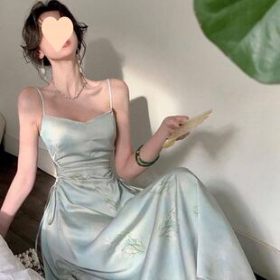 清冷新中式吊带连衣裙女夏季新款高级感复古国风气质印花长裙仙气