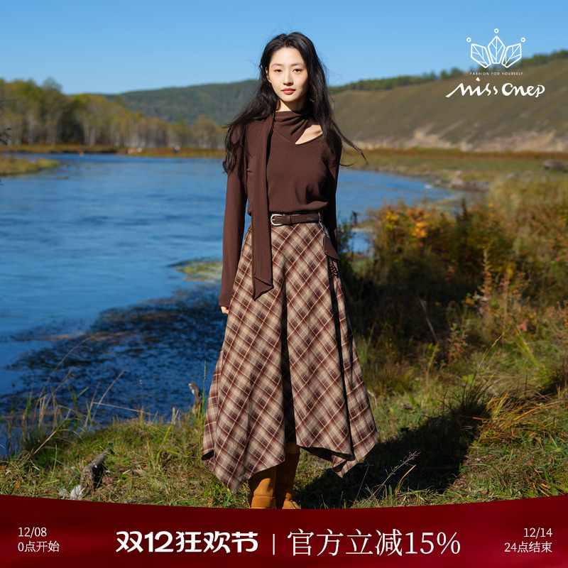 Missonep针织飘带上衣配格纹半裙