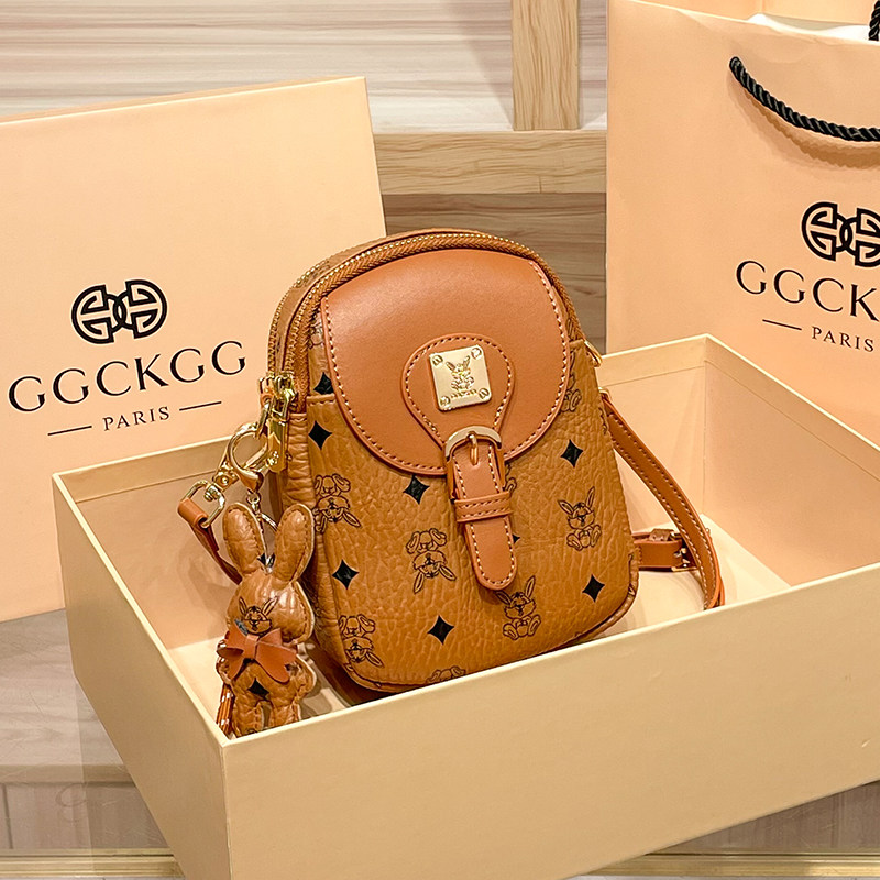 香港品牌女包2026新款迷你手机包今年流行百搭高级感单肩斜挎小包,箱包皮具/热销女包/男包,单肩包,淘宝优惠券,粉丝福利购,淘宝优惠卷