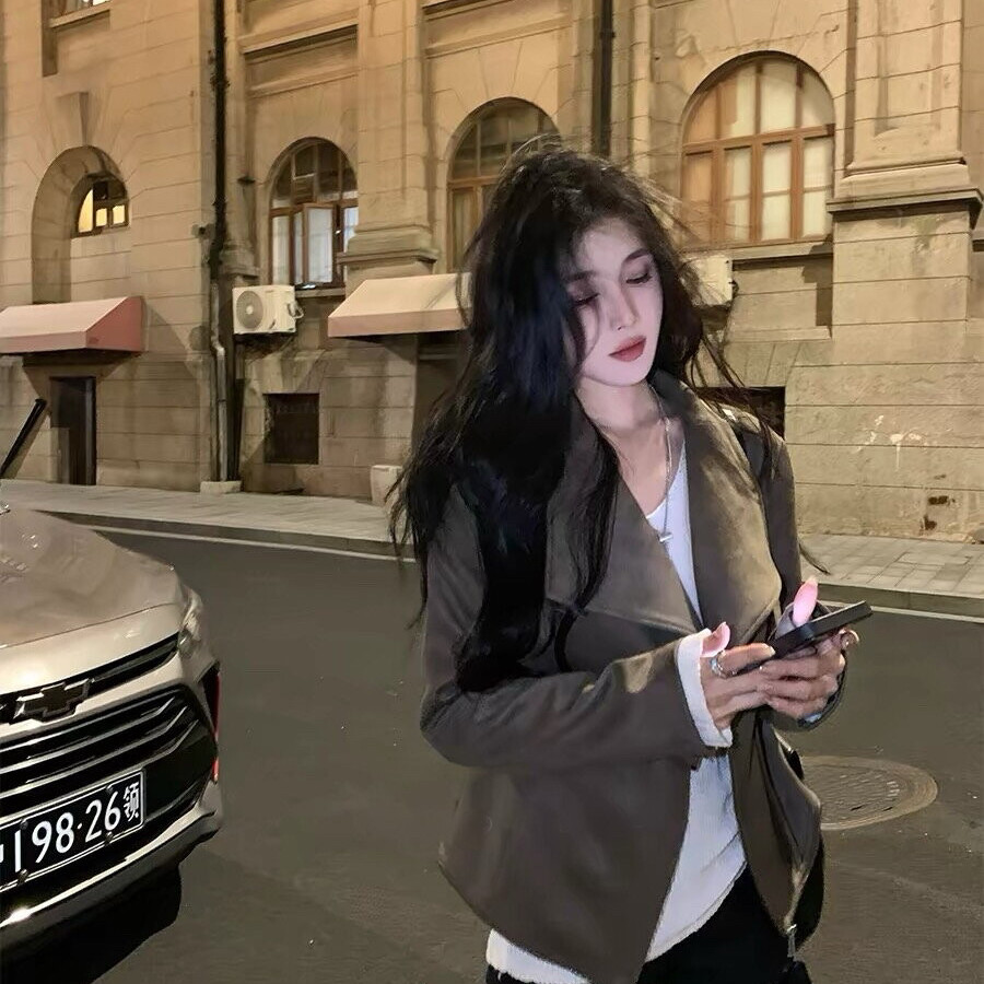 酷飒通勤风麂皮绒外套女早秋新款短款大翻领设计感机车夹克上衣潮