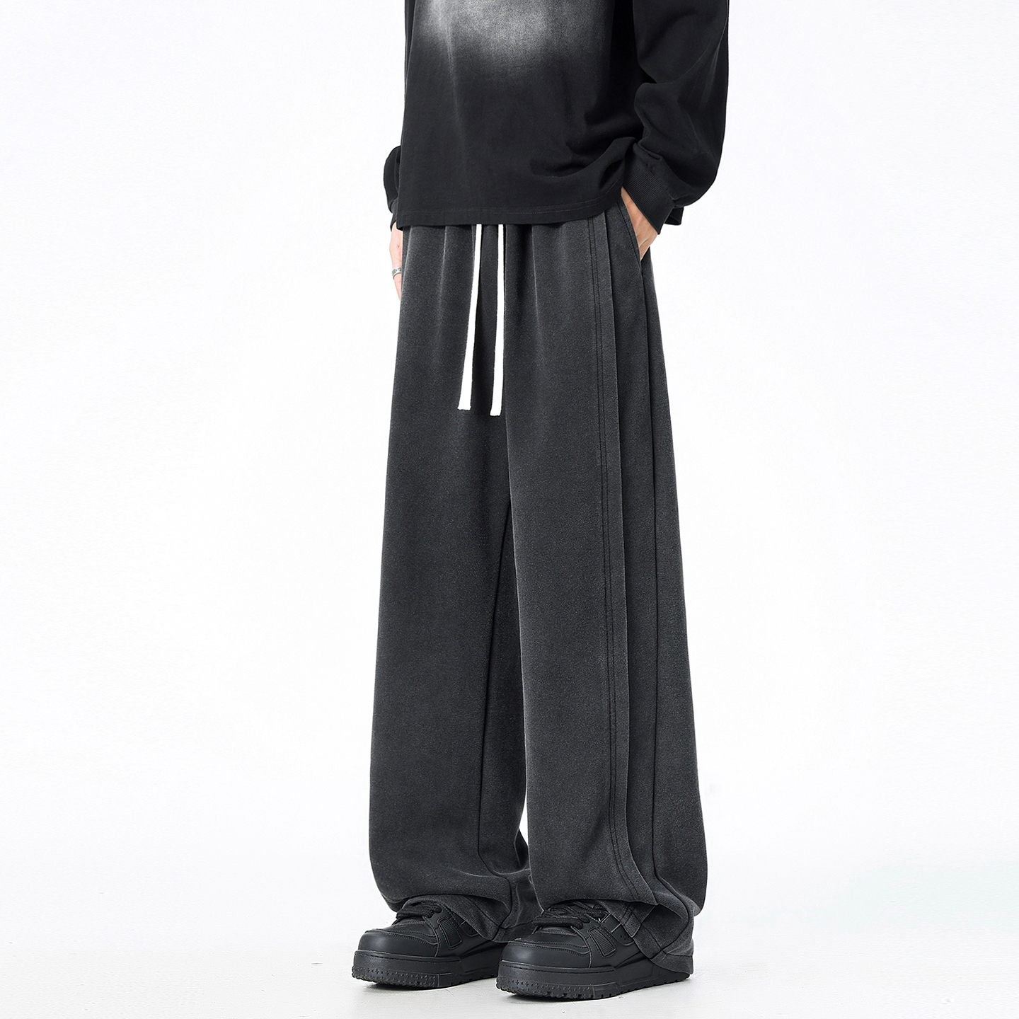 宽松直筒水洗黑色运动卫裤男款