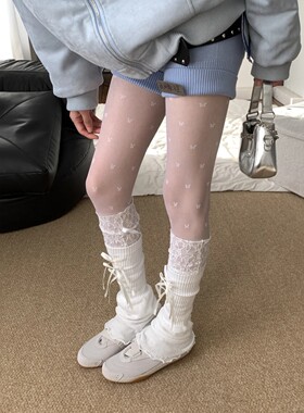 纯欲到犯规~叠穿蕾丝也太少女了吧！韩女轻松拿捏袜套女