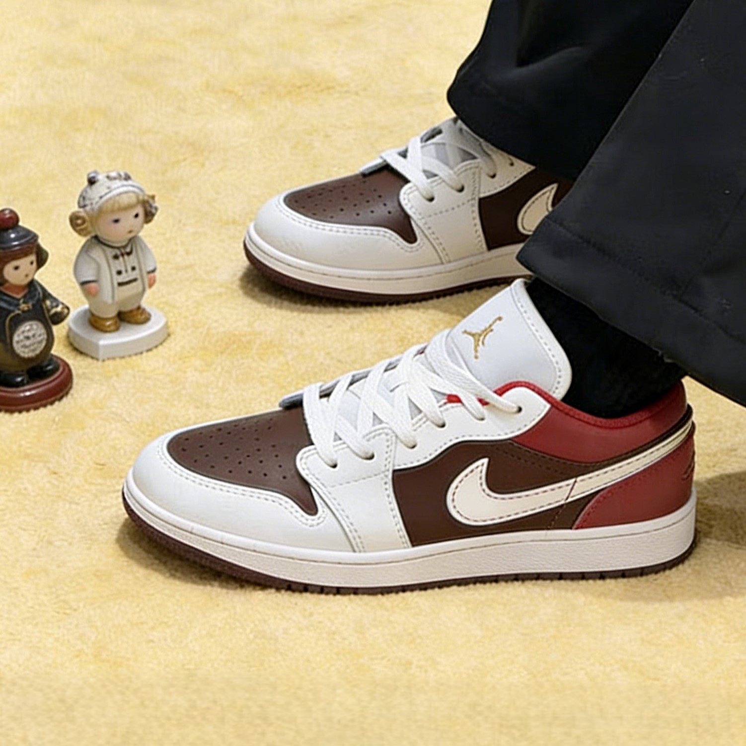 NIKE耐克大童鞋JORDAN 1马年新年款AJ1复古篮球鞋板鞋IR7600-211