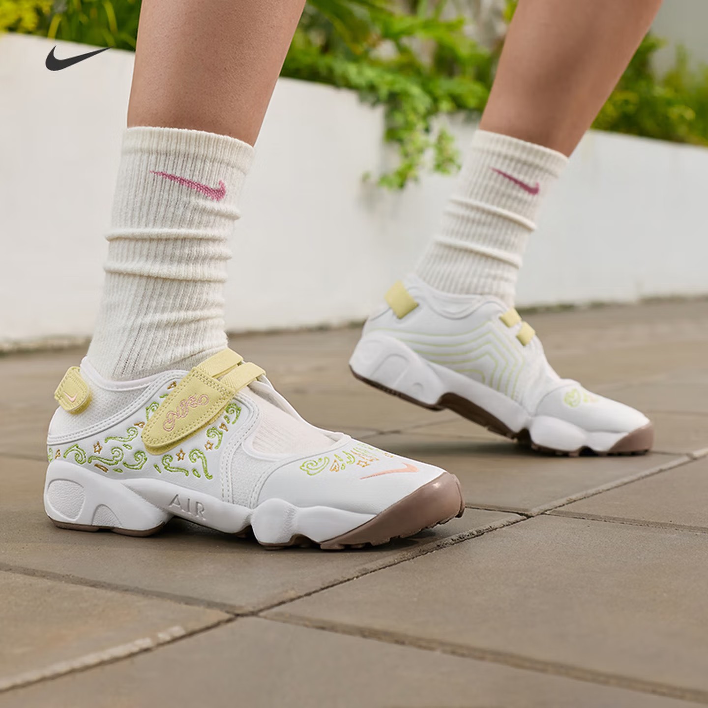 NIKE耐克女子NIKE AIR RIFT BR分趾忍者鞋运动休闲凉鞋IR8208-181