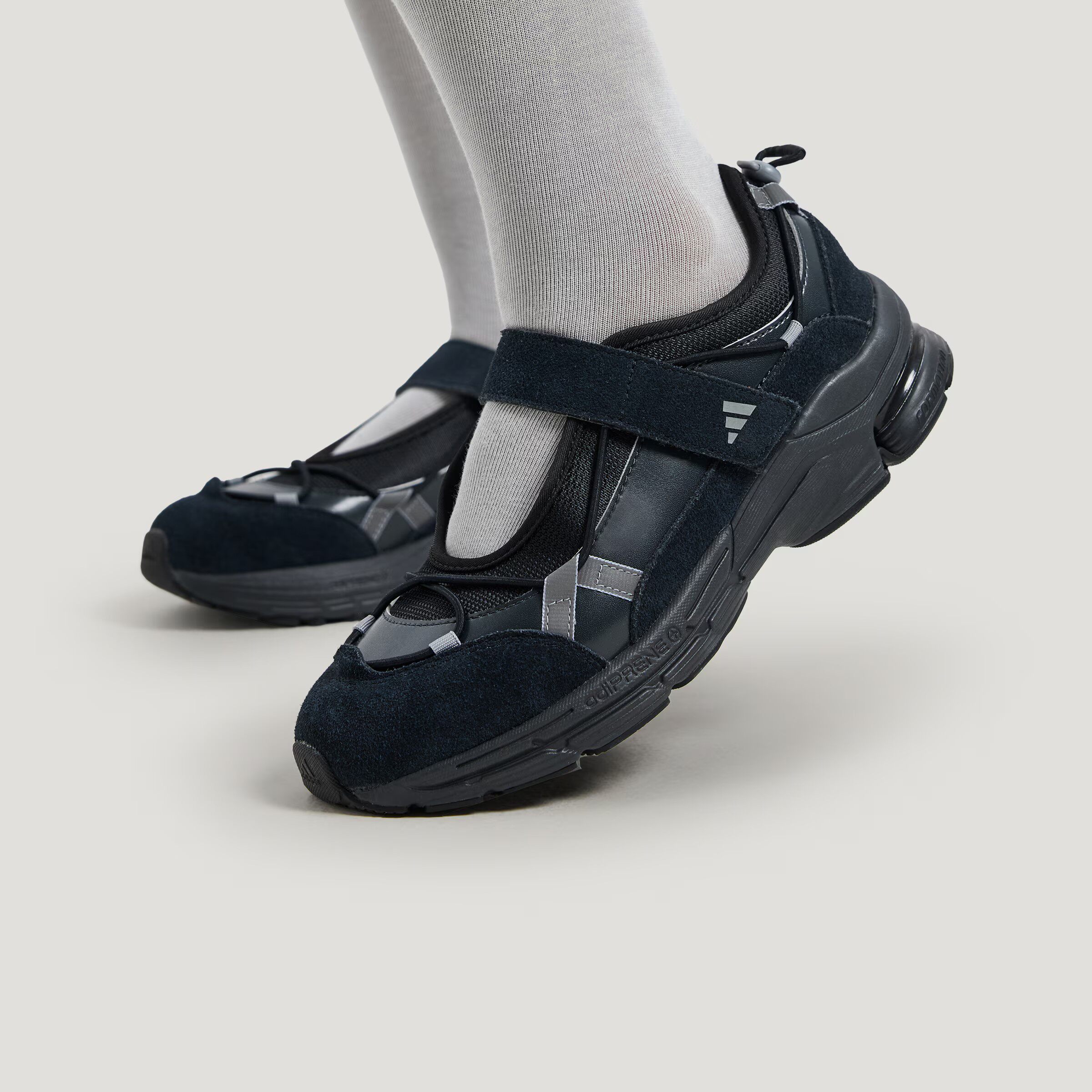 adidas阿迪达斯女子FORMOTION MARY JANE 2.0FOS运动休闲鞋KK2251