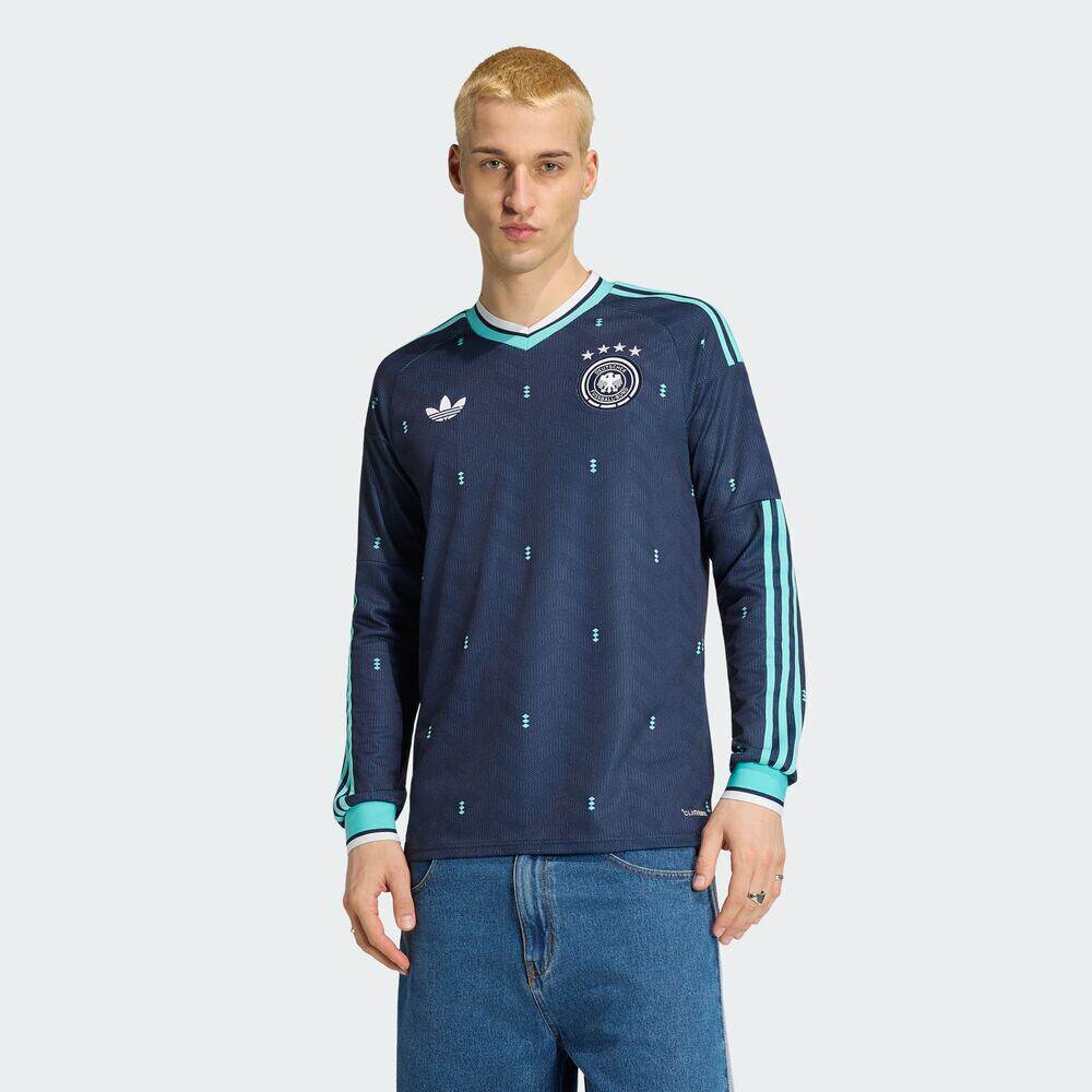 滔搏adidas阿迪达斯男子德国队足球文化运动休闲长袖T恤JM1381