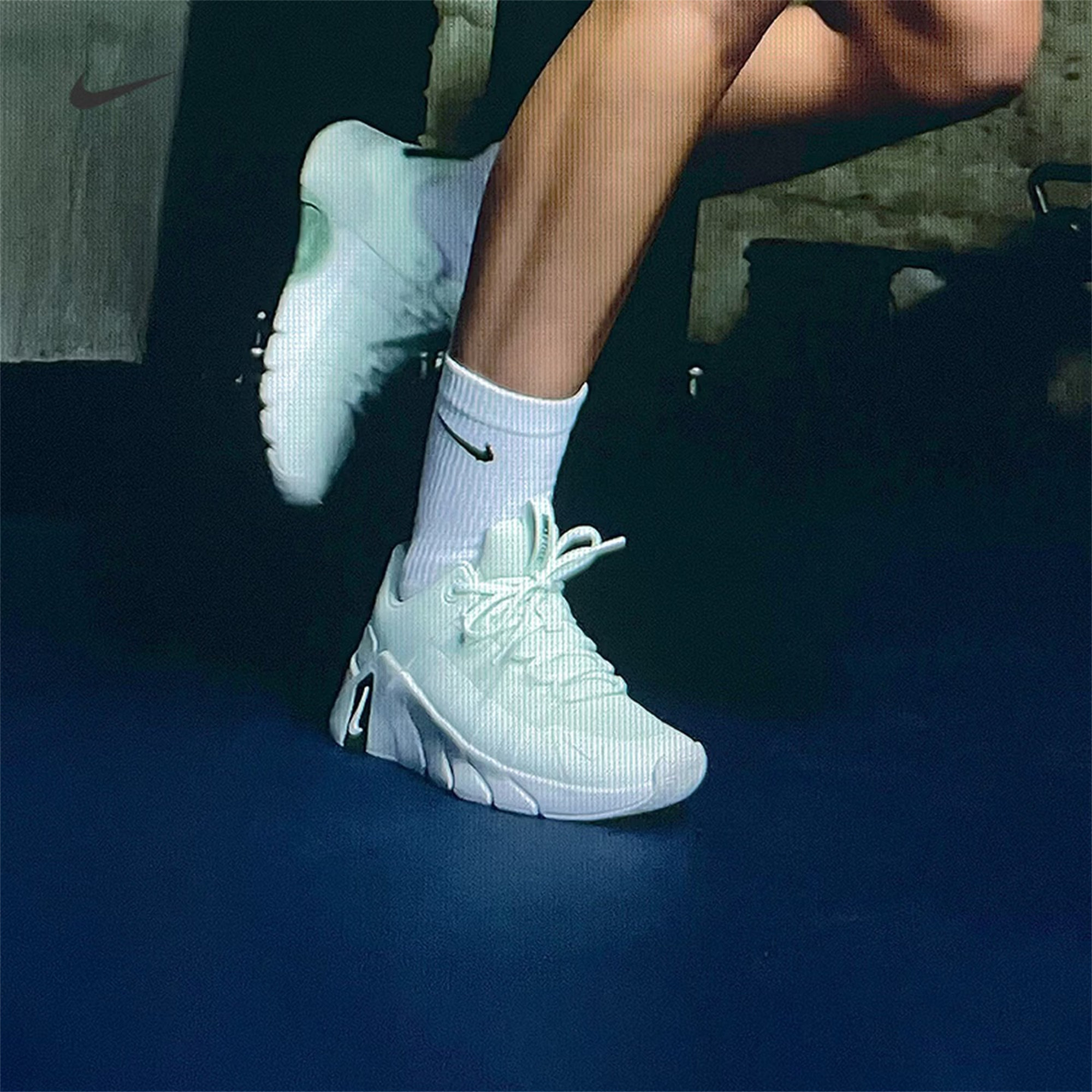 NIKE耐克女子W NIKE FREE METCON 7网面运动训练跑步鞋II7406-301