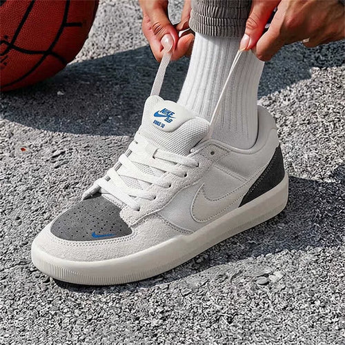 NIKE耐克男子NIKE SB FORCE 58运动休闲鞋IQ8398-001