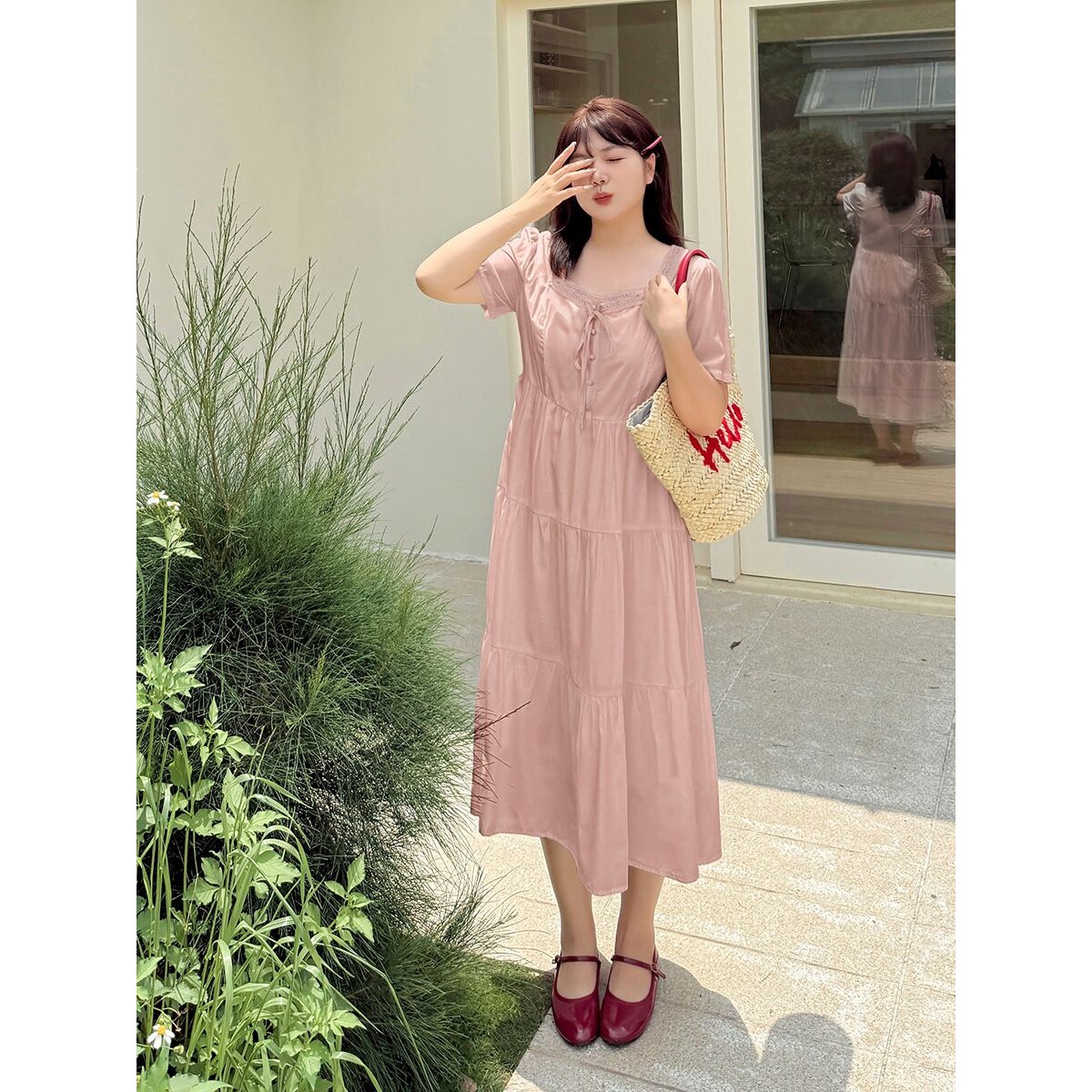 韩国工艺大码女装凉爽方领连衣裙女2025夏季新款收腰显瘦中长裙24