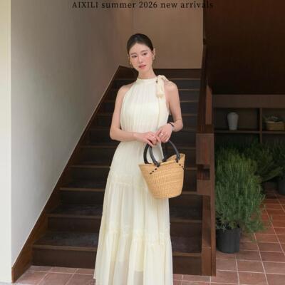 AIXILI爱西里-脖雪纺飘逸精致蕾丝花边显瘦无袖连衣裙连衣裙17120