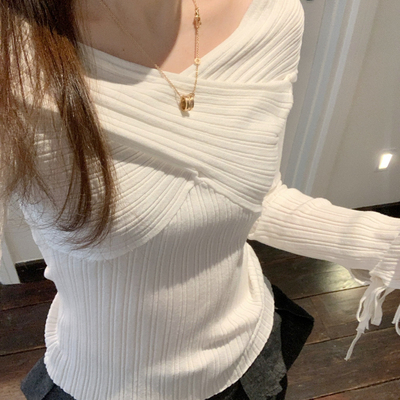 SANTA GROVE-26年春款温柔显瘦螺纹一字领交叉法式针织衫SG26018