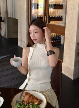 YOOMINI-修身简约别致淑女短款2026初春背心（含6羊毛）Y11053-DS