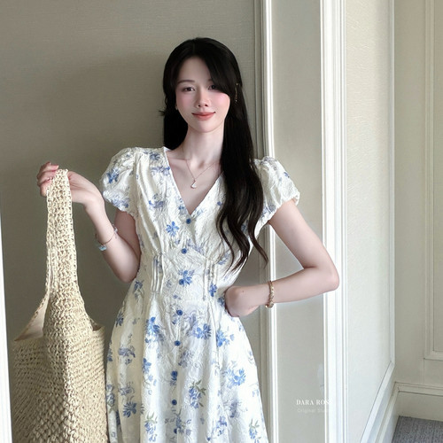 DARA ROSE-清新一夏法式浪漫蕾丝镂空超火高级感连衣裙DR9263