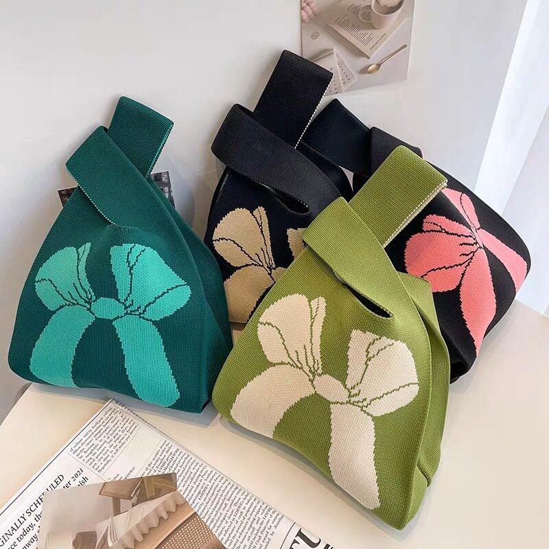 网红大容量水桶包卡通风针织包逛街伴手礼托特包简约风提包手腕包