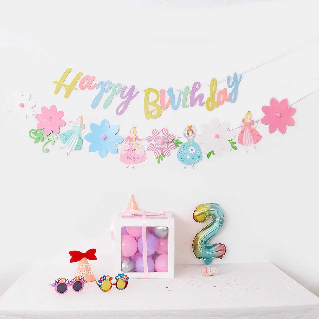 女孩生日布置场景拉旗横幅装饰皇冠数字立柱城堡气球拍摄装饰道具