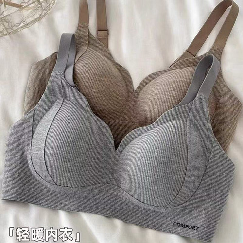 无痕内衣大胸显小提拉聚拢固定杯