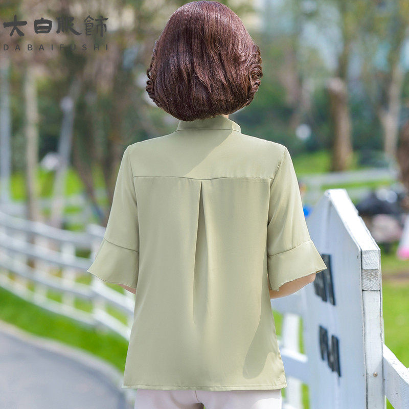 推荐中年妈妈夏装套装洋气雪纺小衫短袖上衣中老年女装春装新款两