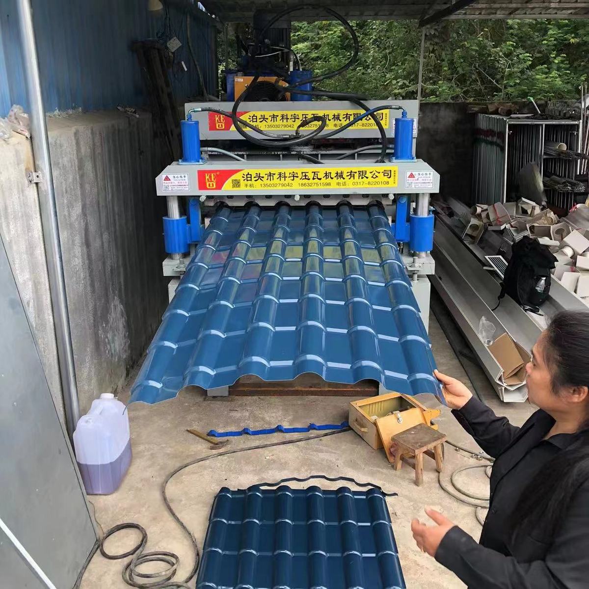 800防树脂琉璃瓦琉璃瓦竹筒琉璃瓦设备防树脂机全自动数控压瓦机