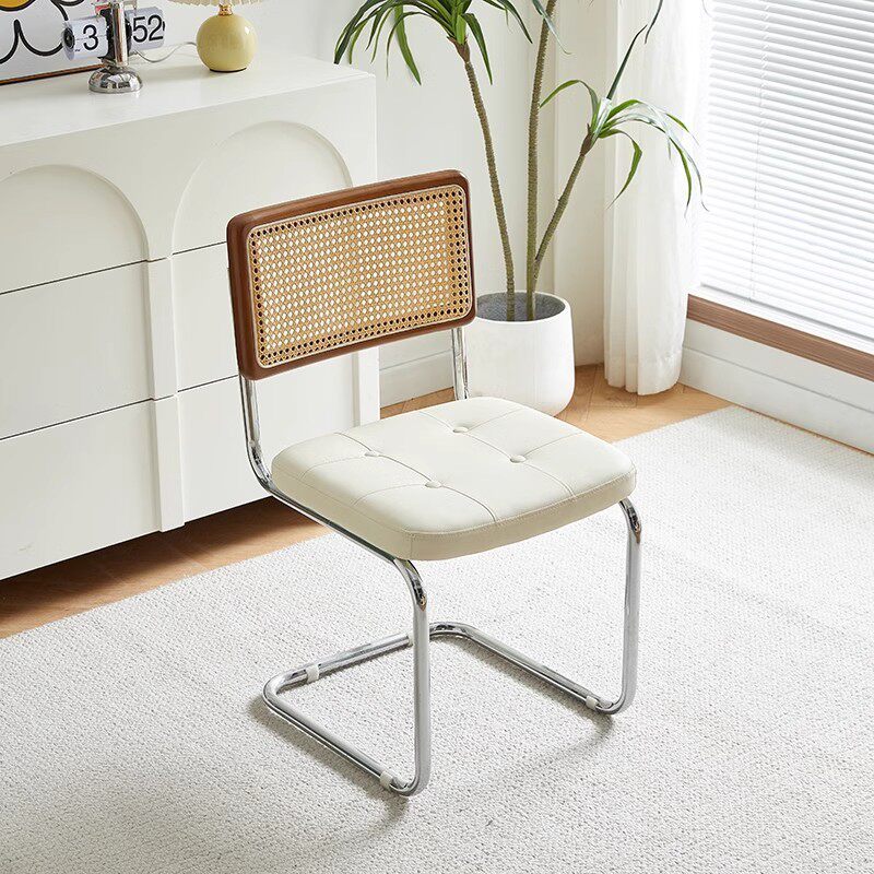 餐椅家用高级感民宿复古风中古椅子网红咖啡厅藤编久坐休闲椅子