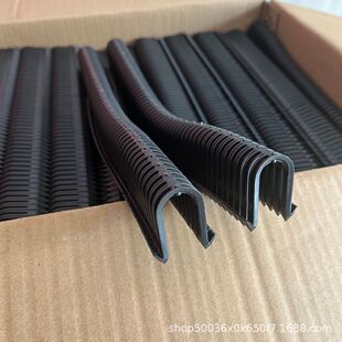 地暖卡钉施工工具厂家丁管路铺设固定卡座生产塑料钉排地热卡批发