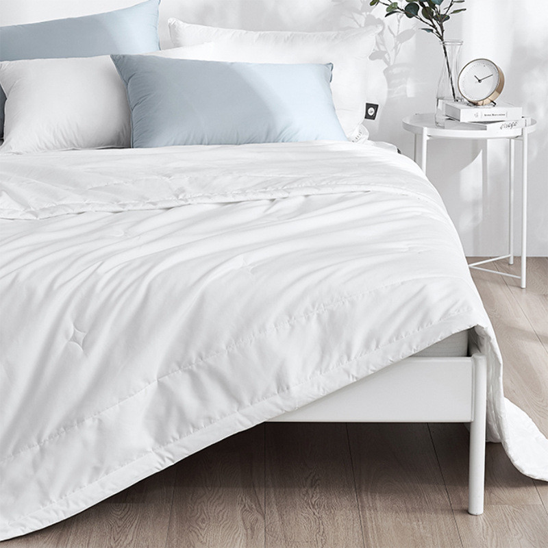 酒店客房布草空调夏凉被芯宾馆超细9孔纤维透气仿鹅绒被子