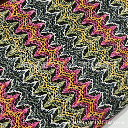 工厂直销彩色镂空pp编织布工艺编织草箱包鞋材装饰布草席布