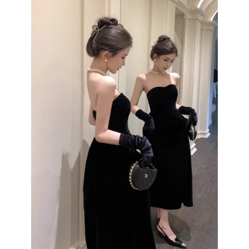 赫本风高级感法式晚礼服小黑裙女一字肩丝绒公主抹胸吊带连衣裙子