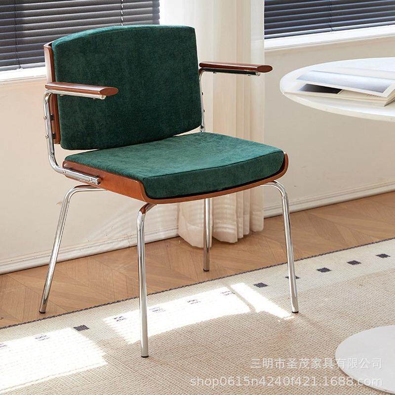 中古风扶手实木椅子休闲椅懒人设计师西餐厅餐椅北欧接待软包咖啡
