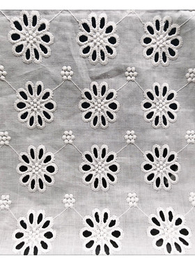 热销款棉布满幅9088棉布穿孔面料女装蕾丝面料经典布料刺绣镂空