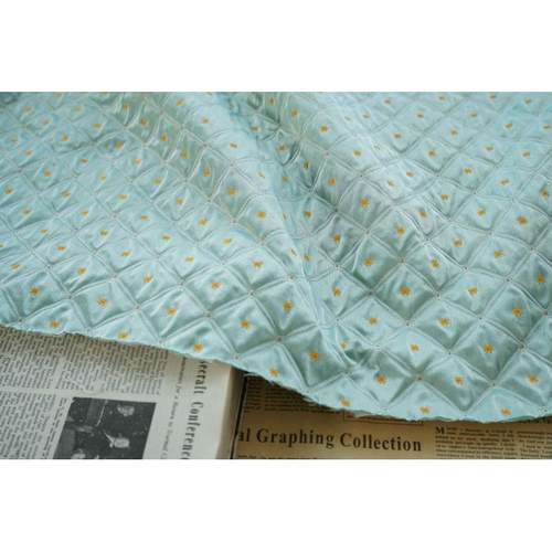 薄荷绿格菱形经典柔软小黄花春秋简约风女装面料色织花束装饰布料