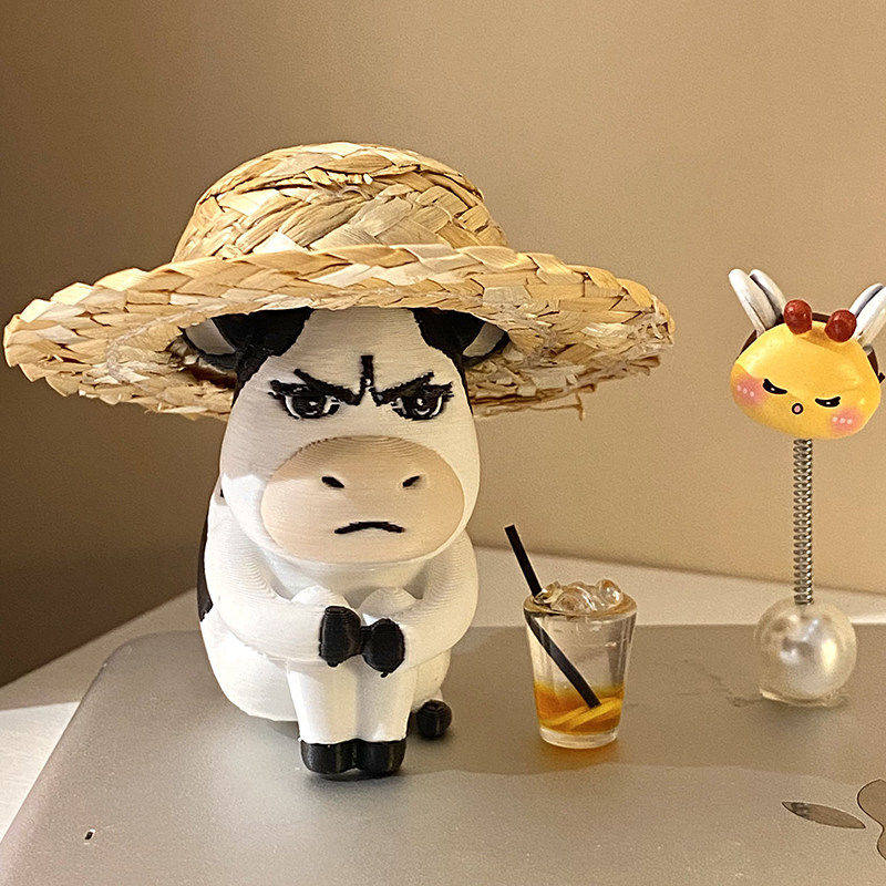 丑萌治愈草地小牛手办摆件