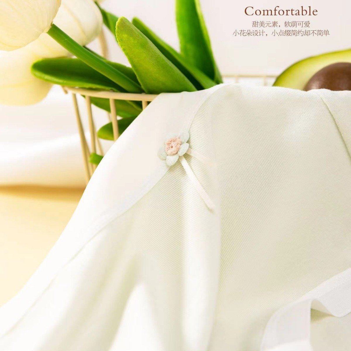 纯色拼色简约三角内裤女士盒装清新少女三角短裤蚕丝底裤甜美小花,女士内衣/男士内衣/家居服,女三角裤,淘宝优惠券,粉丝福利购,淘宝优惠卷