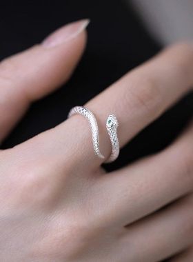 《西柚氧》925纯银灵蛇戒指女ins小众个性精致高级感素圈开口尾戒