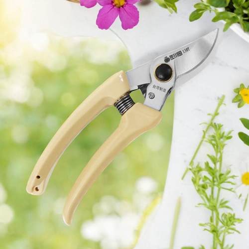 台湾佐川田进口SK5钢省力果树修枝剪树稍剪130T家用园艺花枝剪刀